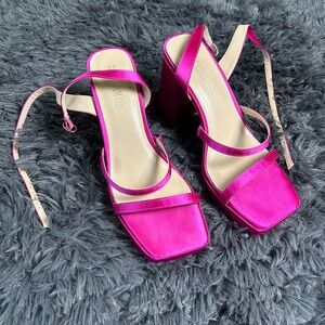 Dream Pairs Fuchsia Strappy Block Heels